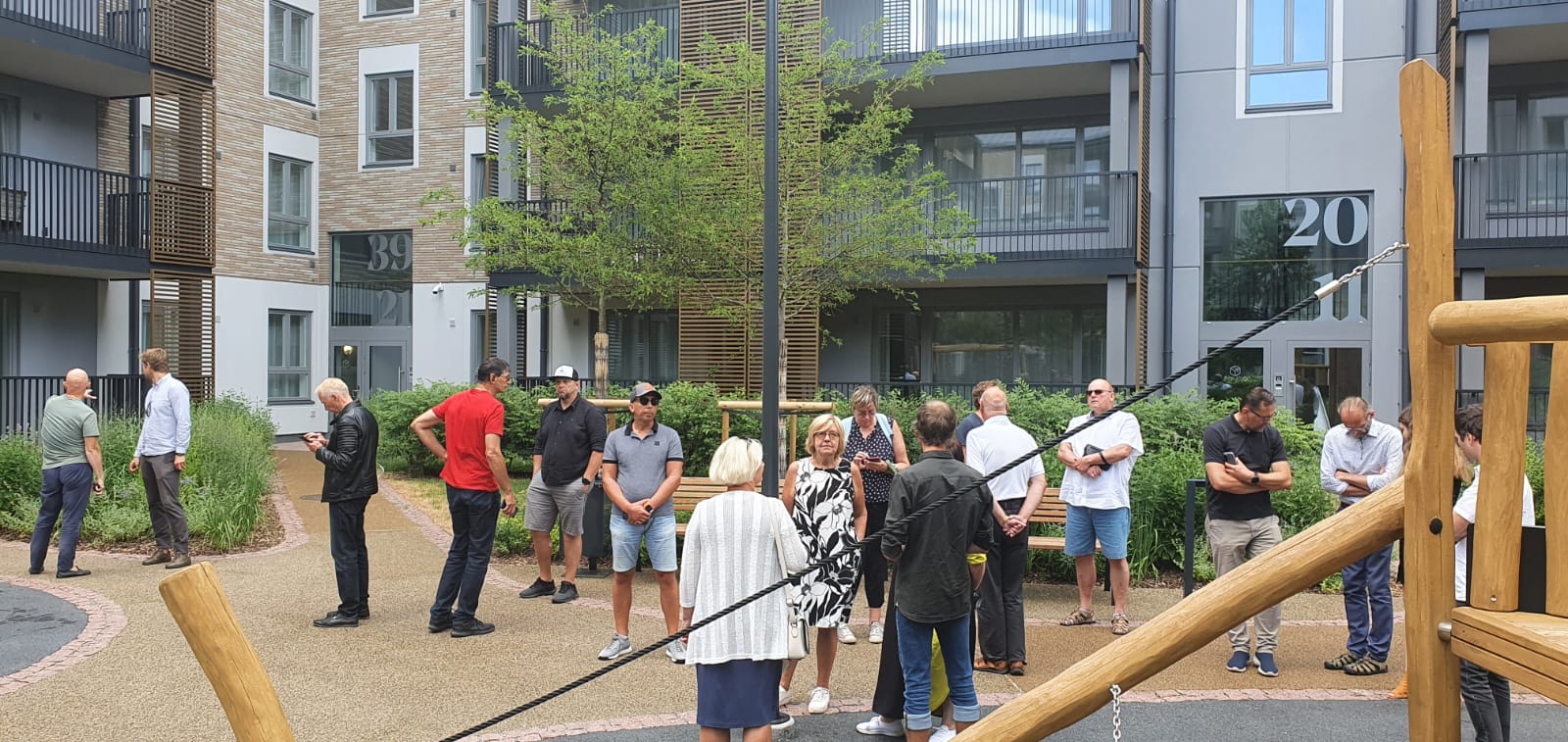 Izcilas mājas, augstākie torņi un cienīgi atjaunots mantojums