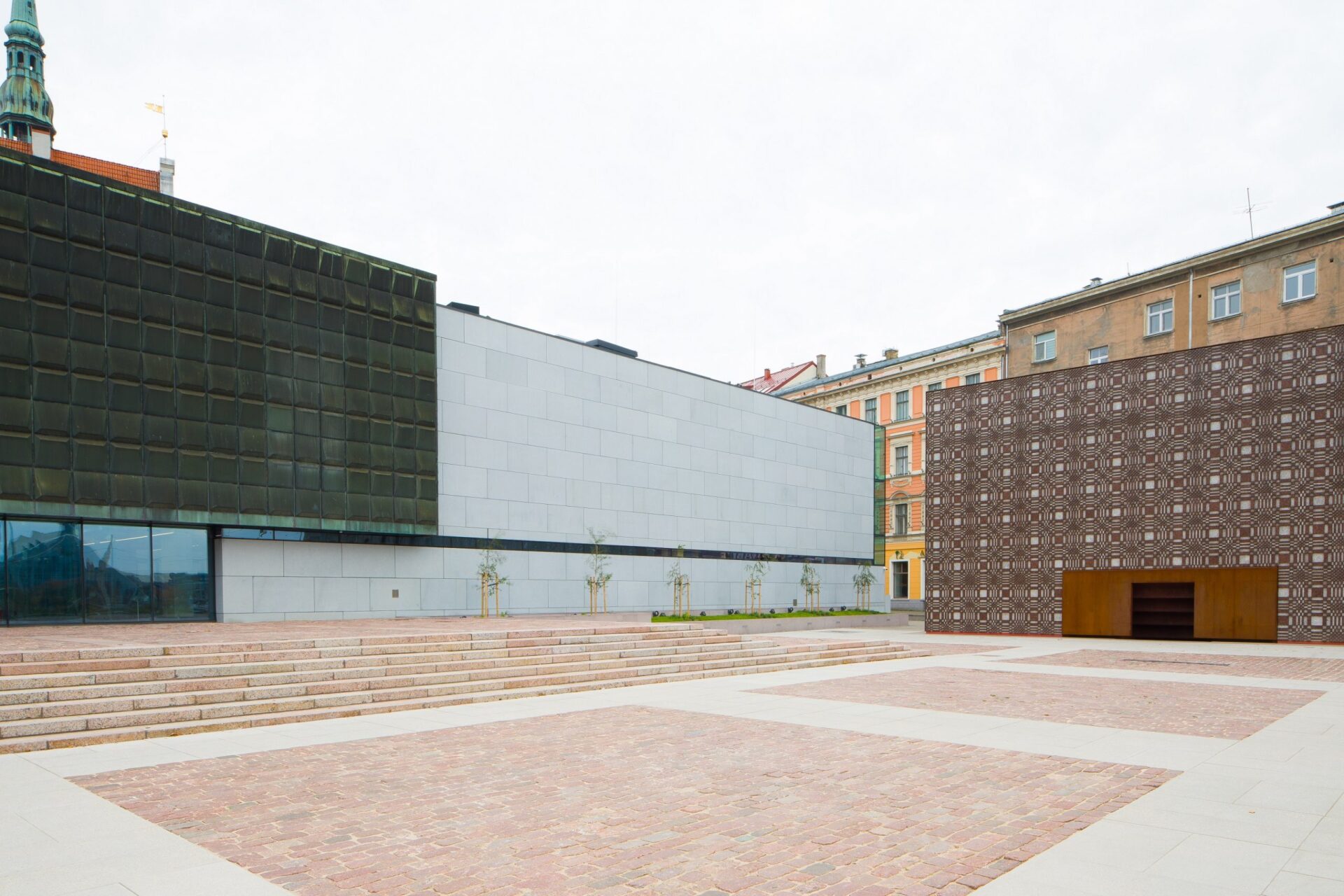 Latviešu strēlnieku laukumā atjaunos pašvaldības teritoriju