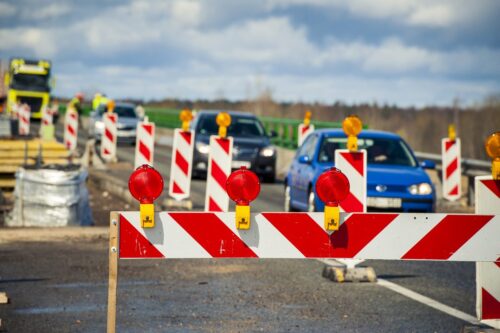 Turpinās Vidzemes šosejas seguma atjaunošana Smiltenes novadā