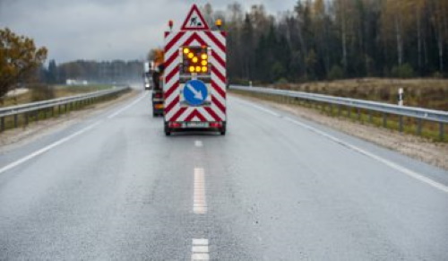 Uz valsts autoceļiem turpinās būvdarbi vairāk nekā 30 objektos