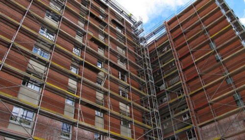 Viedoklis: Kā labāk renovēt ēkas, un kā labāk tās nerenovēt