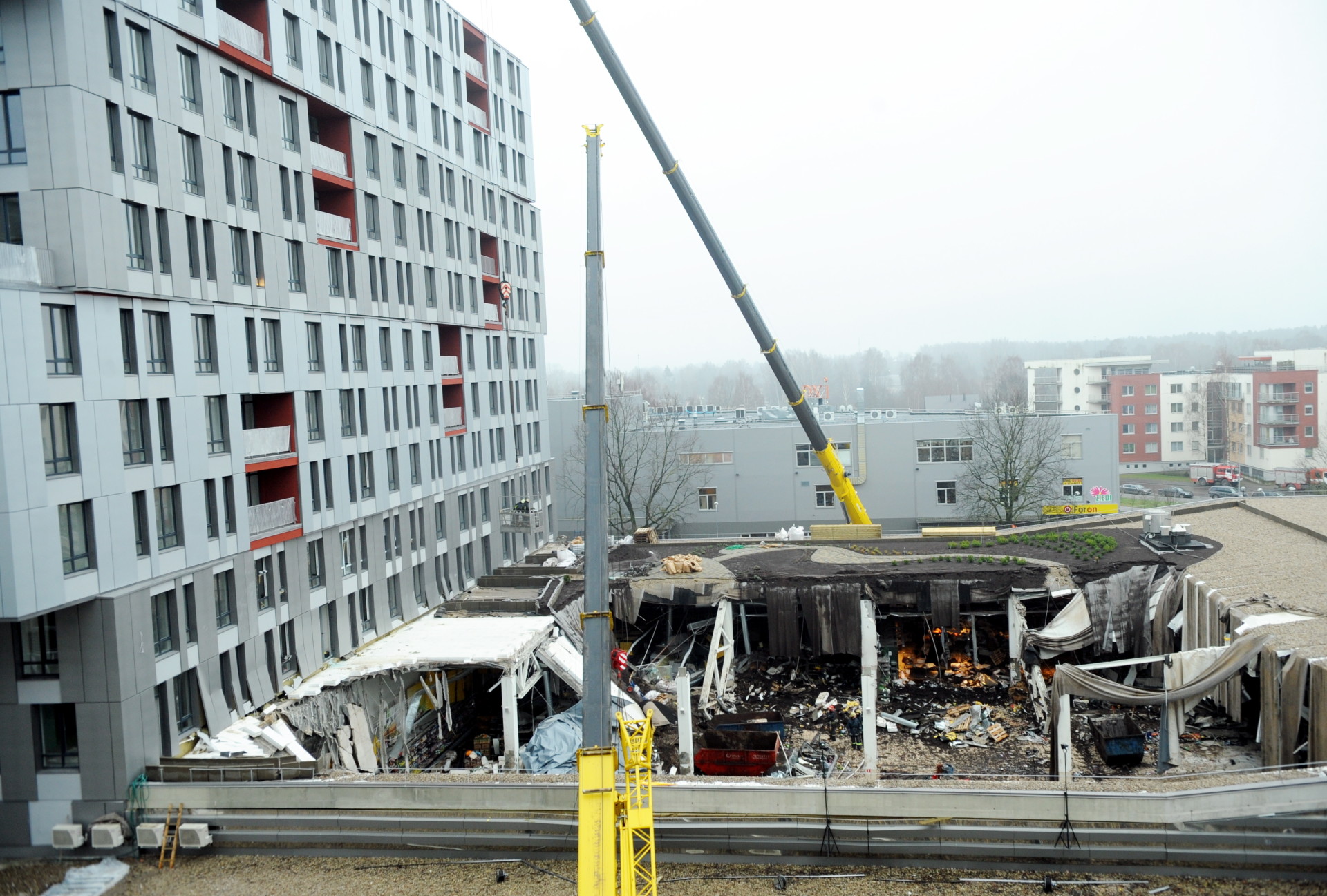 Turpinās iztiesāt Zolitūdes traģēdijas krimināllietu