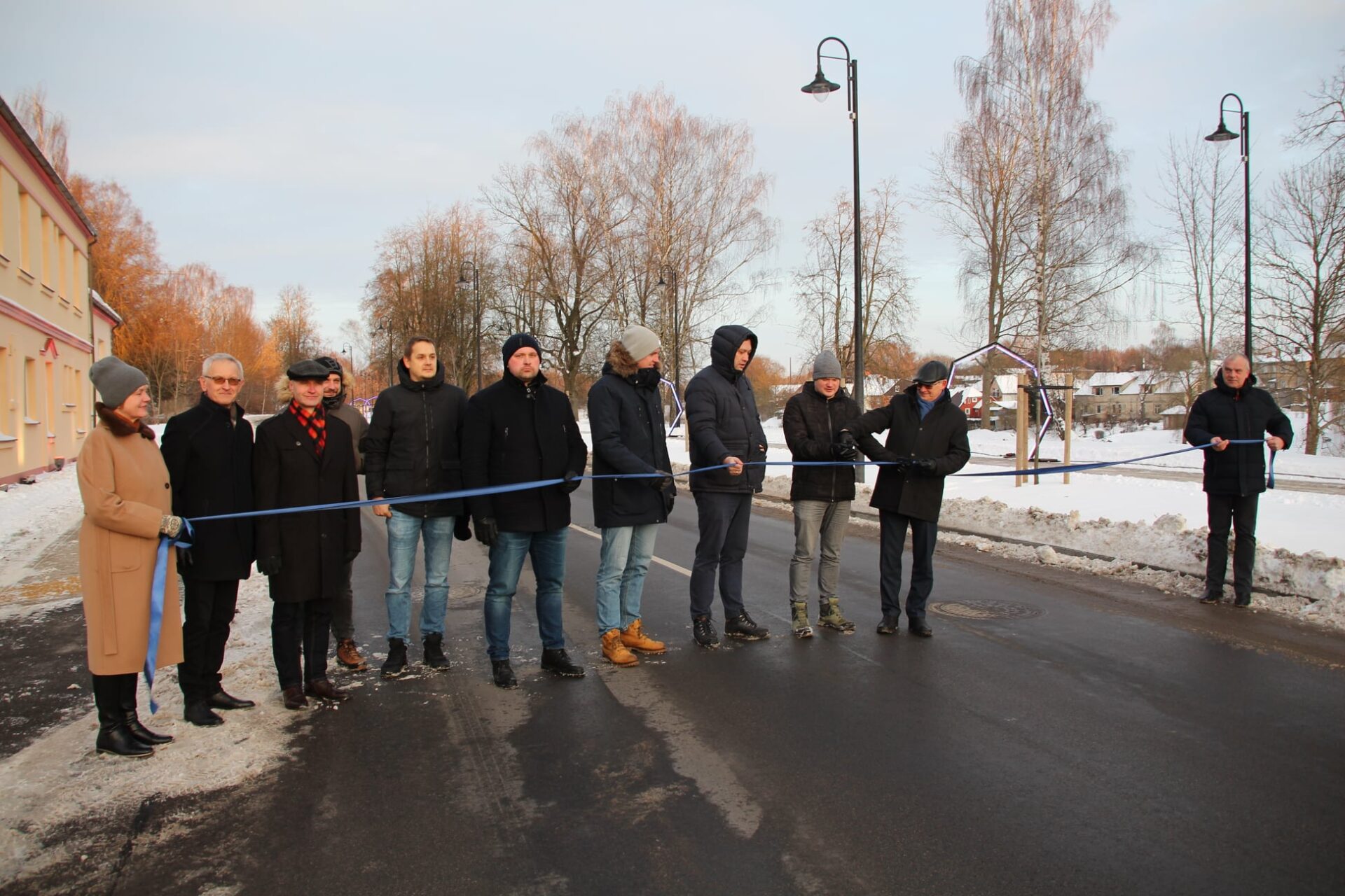 Bauskā atklāta pārbūvētā Mēmeles iela