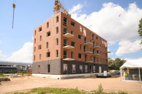 Dzīvokļu kompleksā 