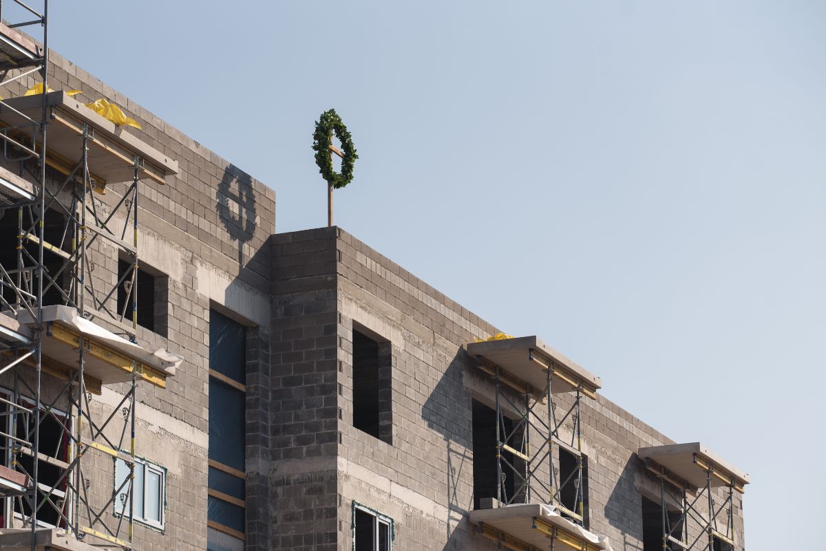 Projektā “Merks Mežpilsēta” nosvinēti spāru svētki