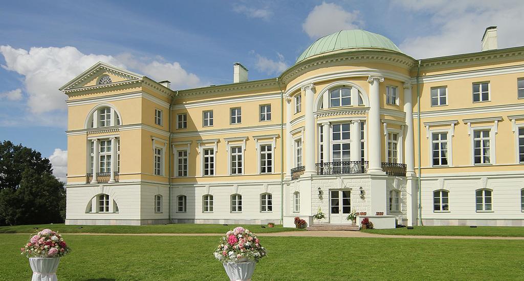 Mežotnes pils pārņemta no nomnieka labā stāvoklī