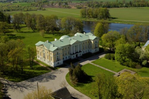 Aicina pretendentus pieteikties Mežotnes pils kompleksa ilgtermiņa nomai