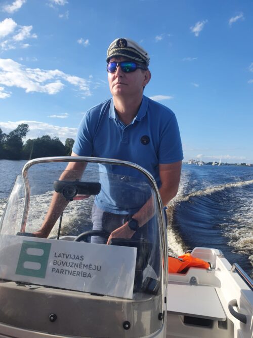 Novērtējiet savas komandas 