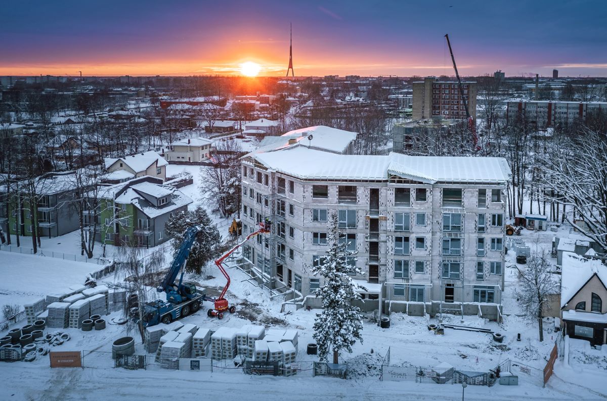 Atzīmēti Spāru svētki daudzdzīvokļu kompleksā “Nīcgales Spāres”