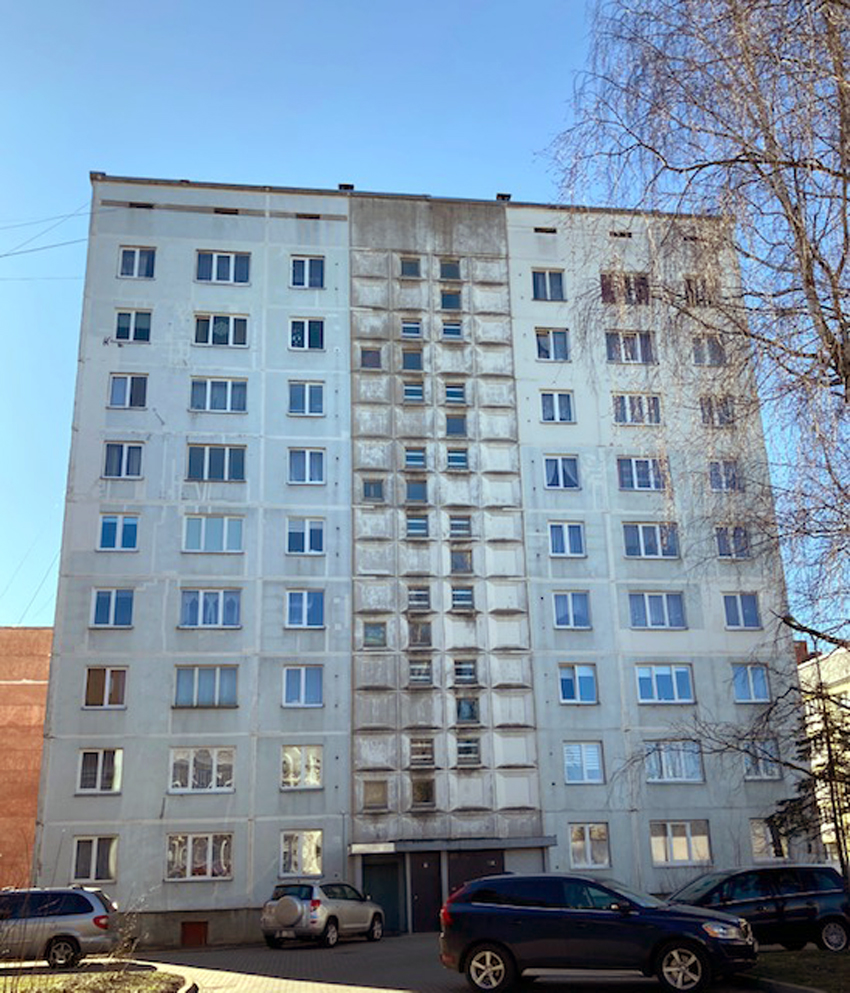 Olainē renovēs deviņstāvu māju Stacijas ielā