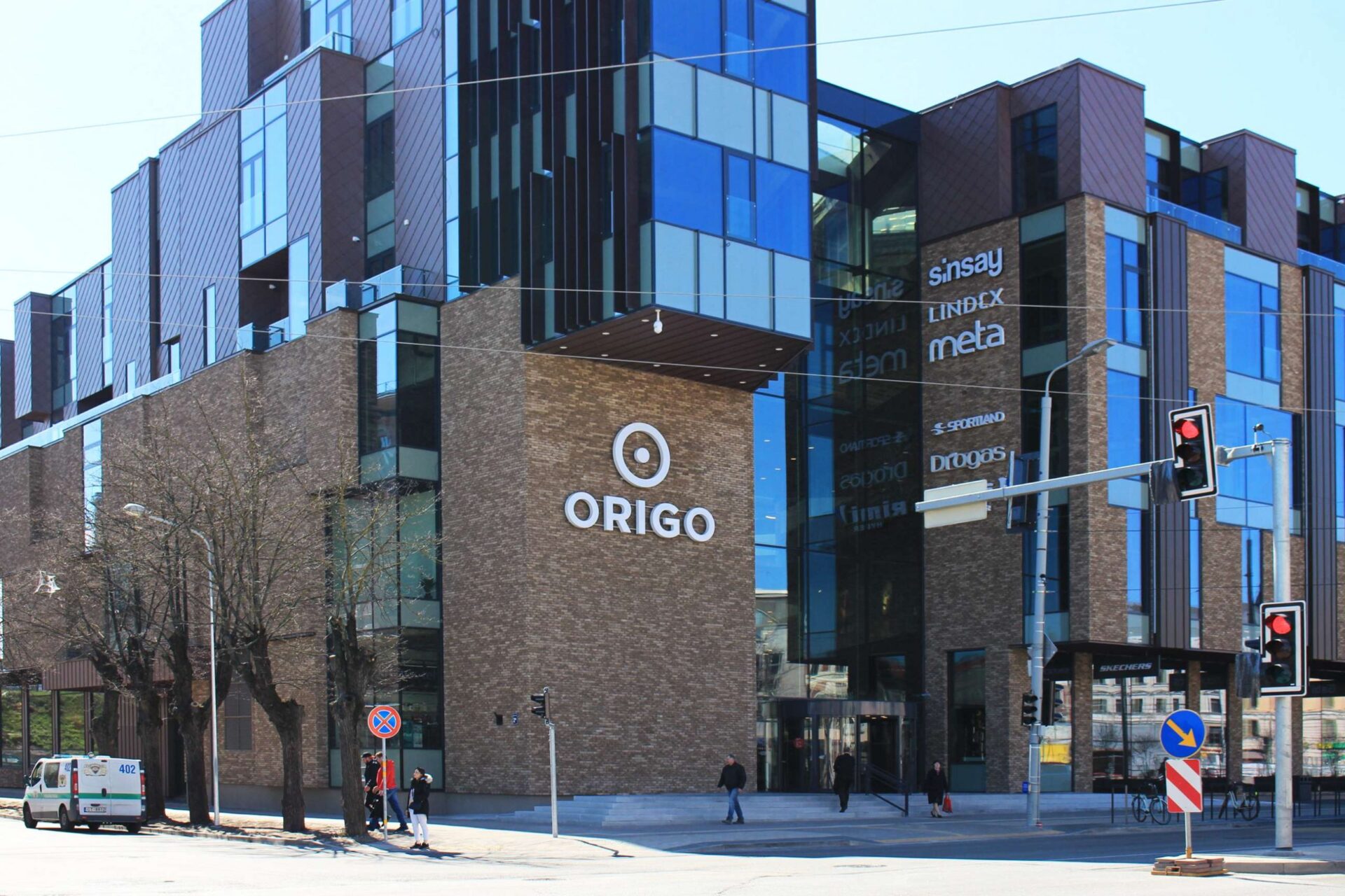 Brīvdienās Rīgā slēgs satiksmi un gājēju kustību Satekles ielā