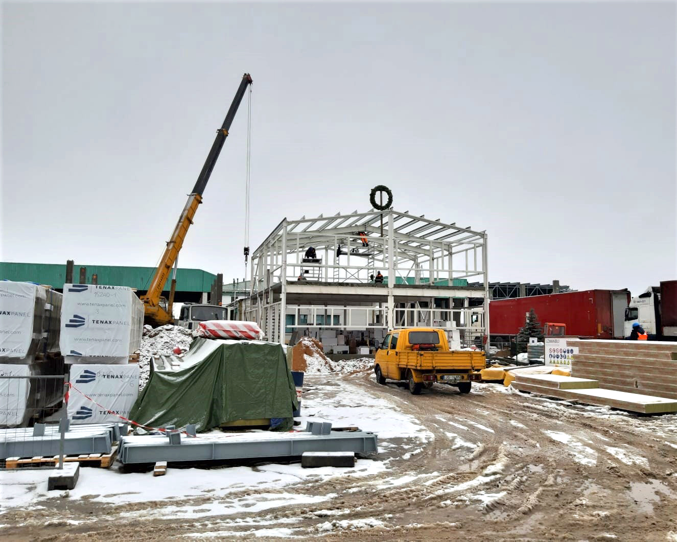 Robežšķērsošanas vietā “Pāternieki” nosvinēti spāru svētki