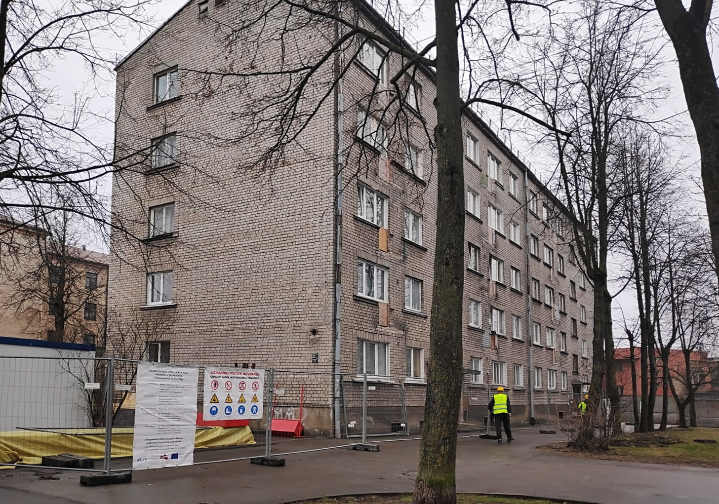 Sākta ēkas atjaunošana RNP apsaimniekotajā mājā