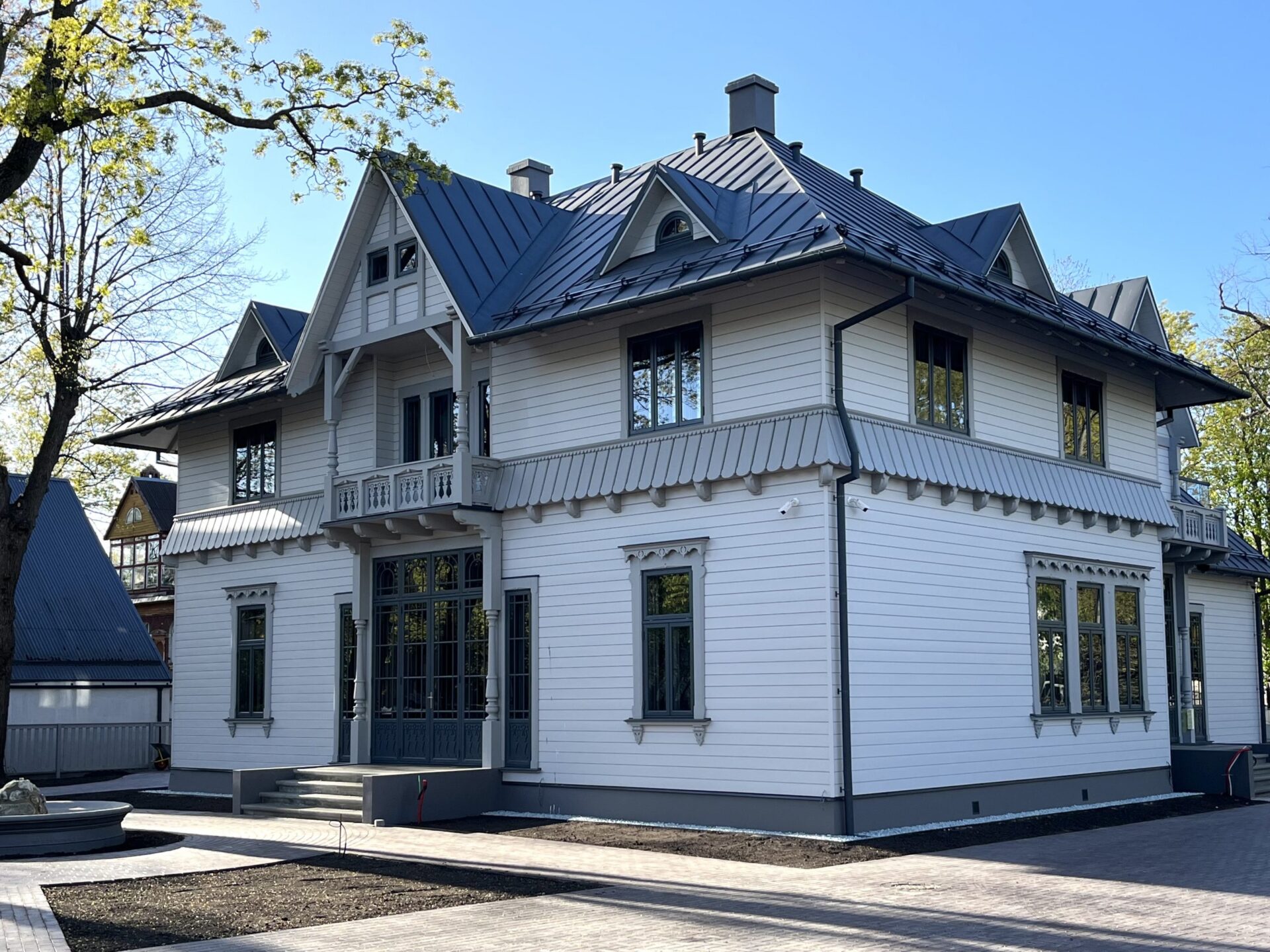 Liepājā ekspluatācijā nodota pārbūvētā ēka Peldu ielā 56