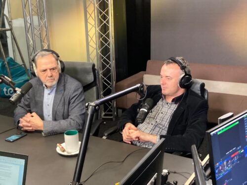 Raidieraksts 7: Risks karjeros un būvēs