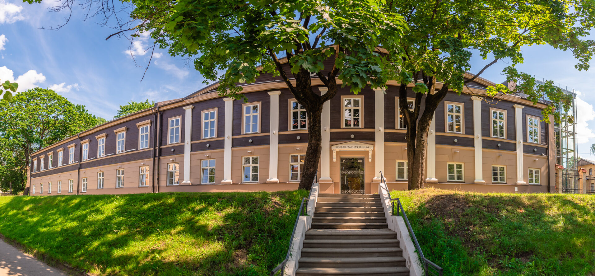 Foto: Apmeklētajiem atvērta atjaunotā Rīgas 1.slimnīcas Rehabilitācijas klīnika