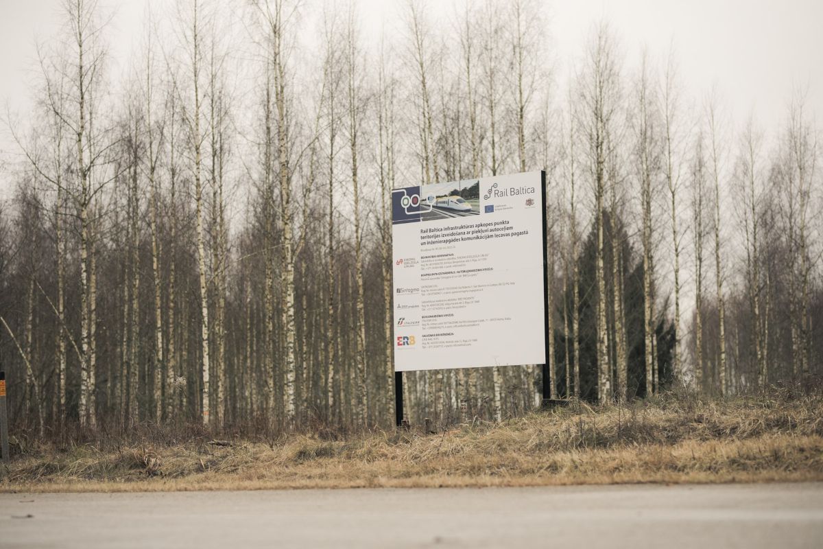 Bauskas novada iedzīvotāji aktīvi interesējas par “Rail Baltica” pamattrases būvdarbiem