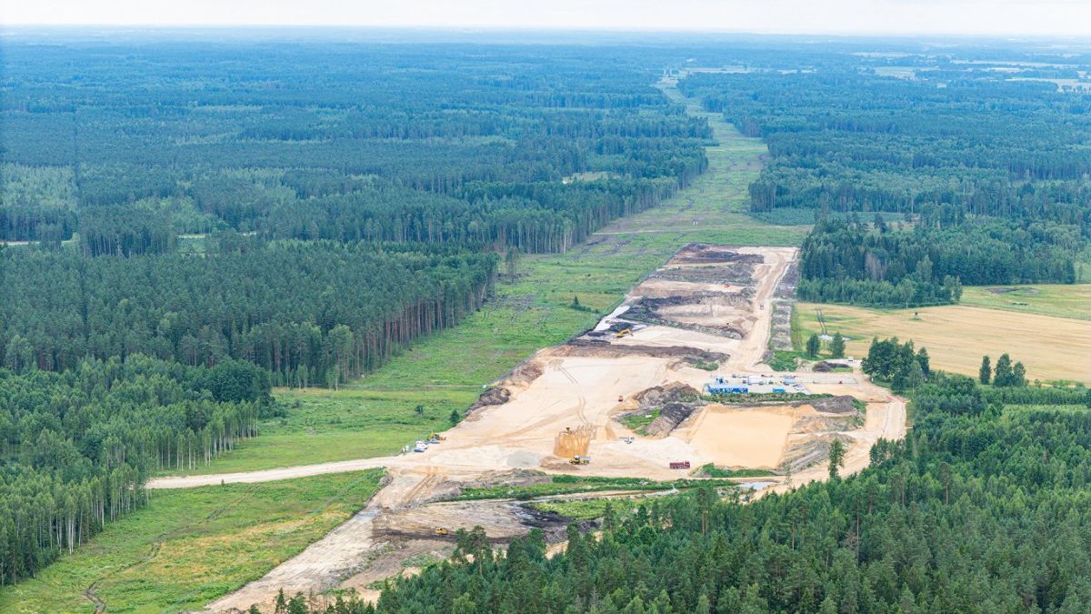 Notiek būvdarbi topošajā infrastruktūras apkopes punktā pie Iecavas