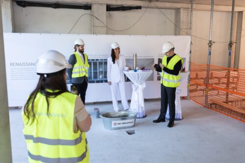 Iemūrē kapsulu dzīvojamās ēkas 