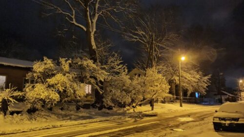 Rēzeknē modernizē ielu apgaismojumu