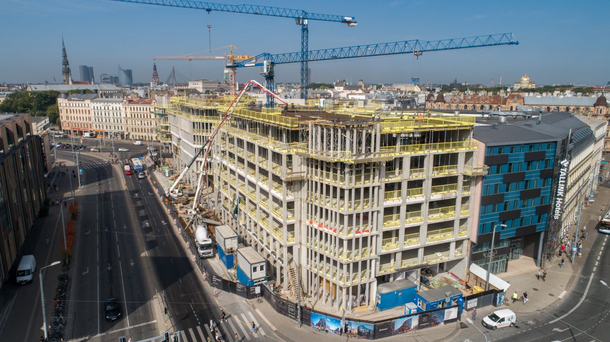 Spāru svētkus atzīmē biznesa centrs “Novira Plaza”