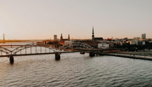 Rīgā plāno attīstīt maģistrālos veloceļus un metrobusa līniju