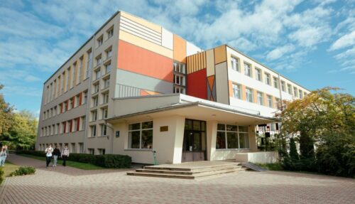 Noslēgušies remontdarbi vēl trīs Rīgas vidusskolās