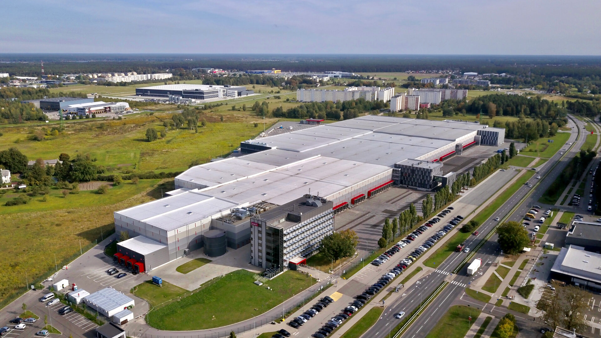 Uz “Rimi Latvia” loģistikas centra jumta izveido vērienīgu saules enerģijas parku