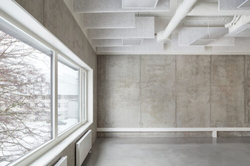 Topošie profesionāļi sacenšas sausās būves konkursā