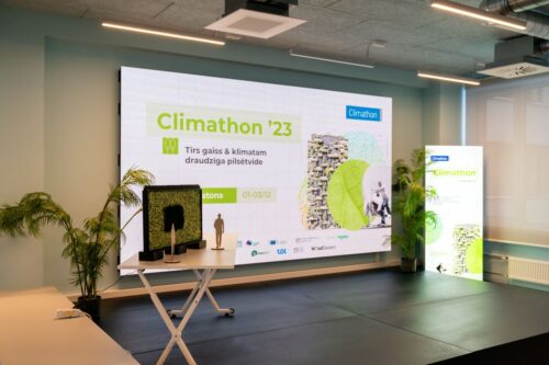 RTU hakatonā uzvar ideja par iedzīvotāju iesaisti atjaunīgo energoresursu ražošanā