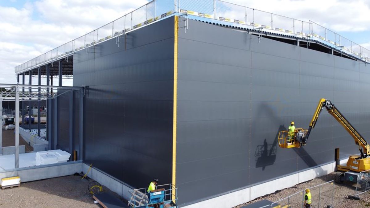 Zviedrijā tapusi pasaulē pirmā ēka ar nefosilā tērauda daļām