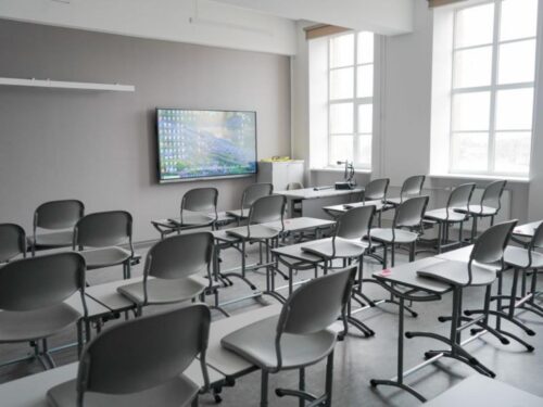 Pēc pārbūves atklāta Cēsu Valsts ģimnāzijas ēka