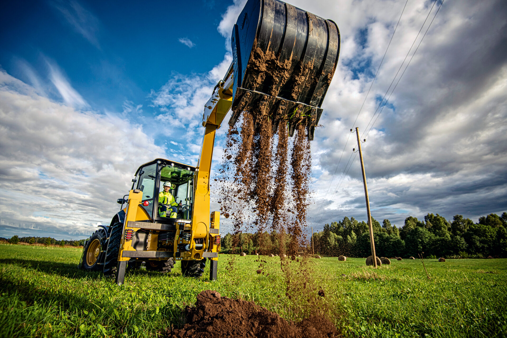 Šogad saimniecisko darbu laikā elektrotīkls bojāts vidēji divas reizes dienā