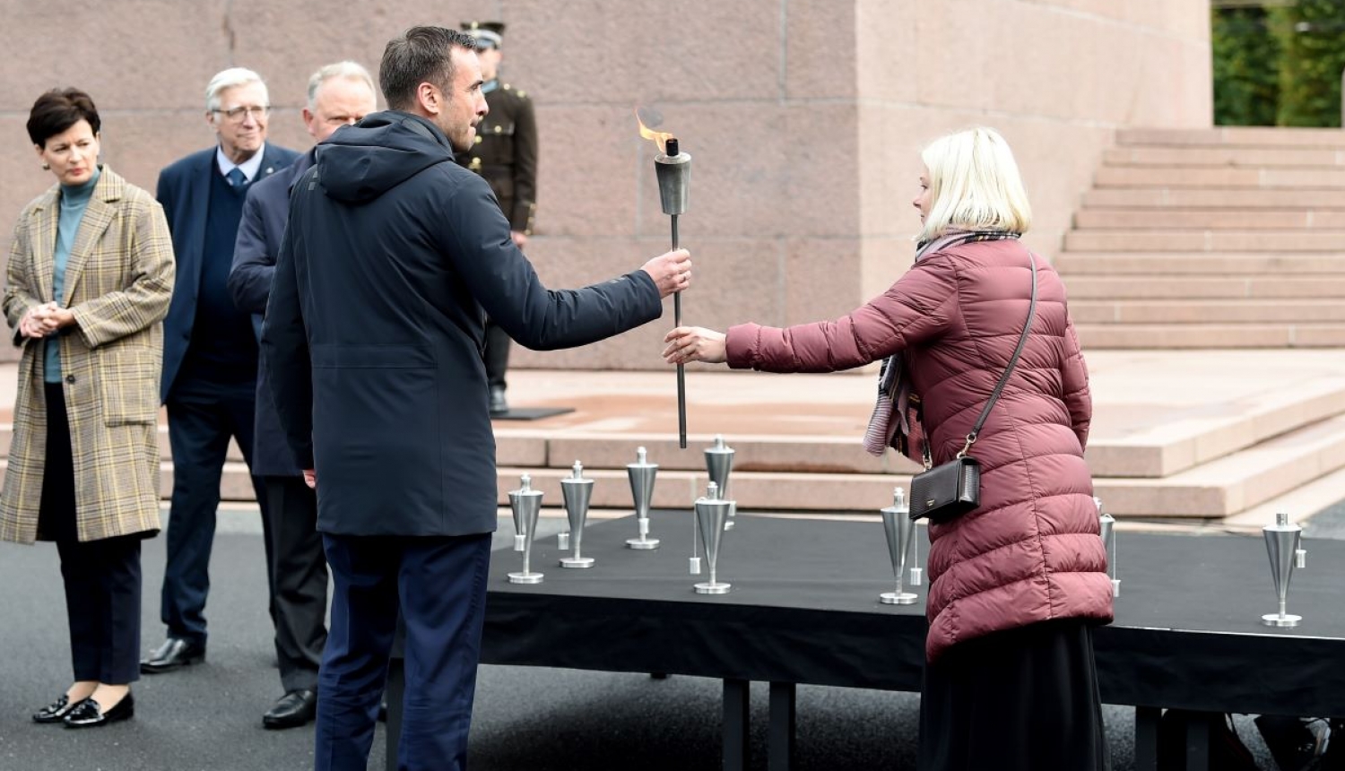 Sākti būvdarbi Brīvības pieminekļa izgaismošanai