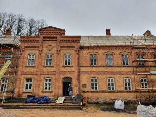 Vecumniekos veido sociālo pakalpojumu centru