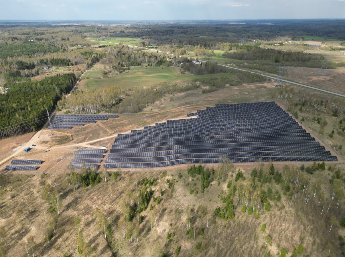Noslēgts vērienīgs zaļās enerģijas projektu iegādes darījums