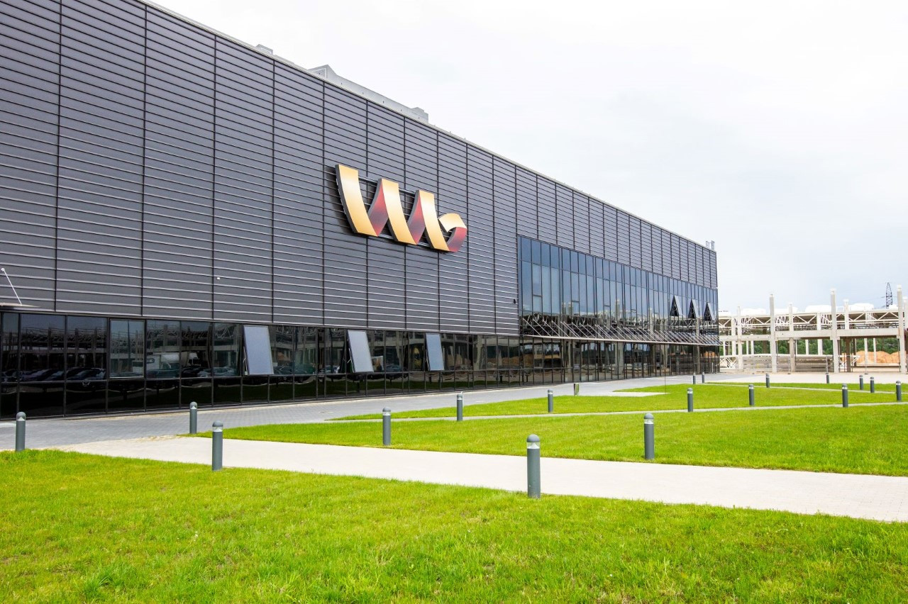 Lietuvā tapusi viena no jaudīgākajām un modernākajām skaidu plātņu ražotnēm Eiropā