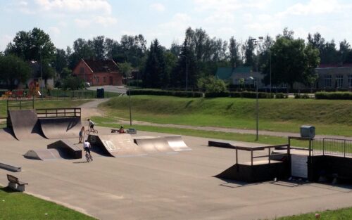 Valmierā pārbūvēs skeitparku