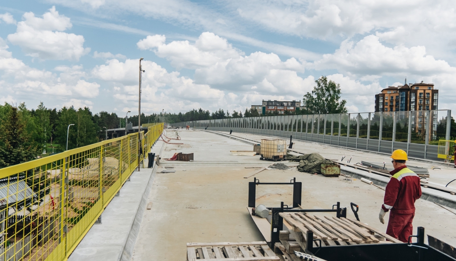 Aizņemsies 139 miljonus eiro satiksmes infrastruktūras atjaunošanai Rīgā