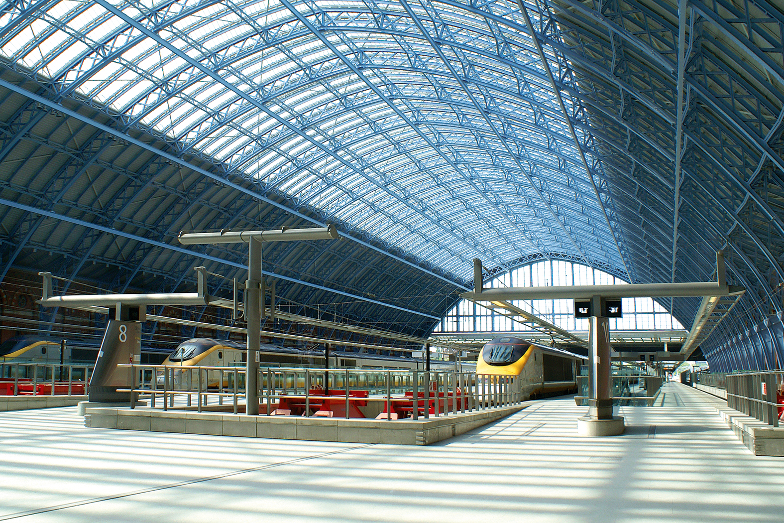 Konstrukciju stiprinājumi bez metināšanas