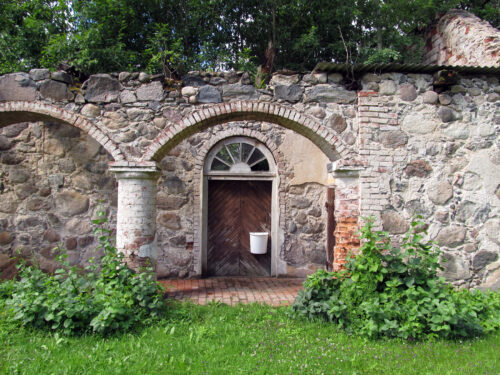 Ogres novadā atjaunos Taurupes muižas klēti