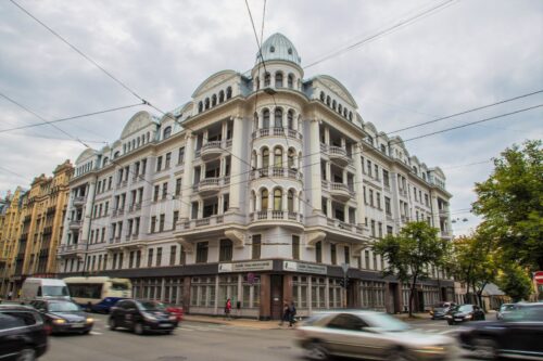 Tetera nama pagalms nav drošs; jālemj par ēkas pielietojumu