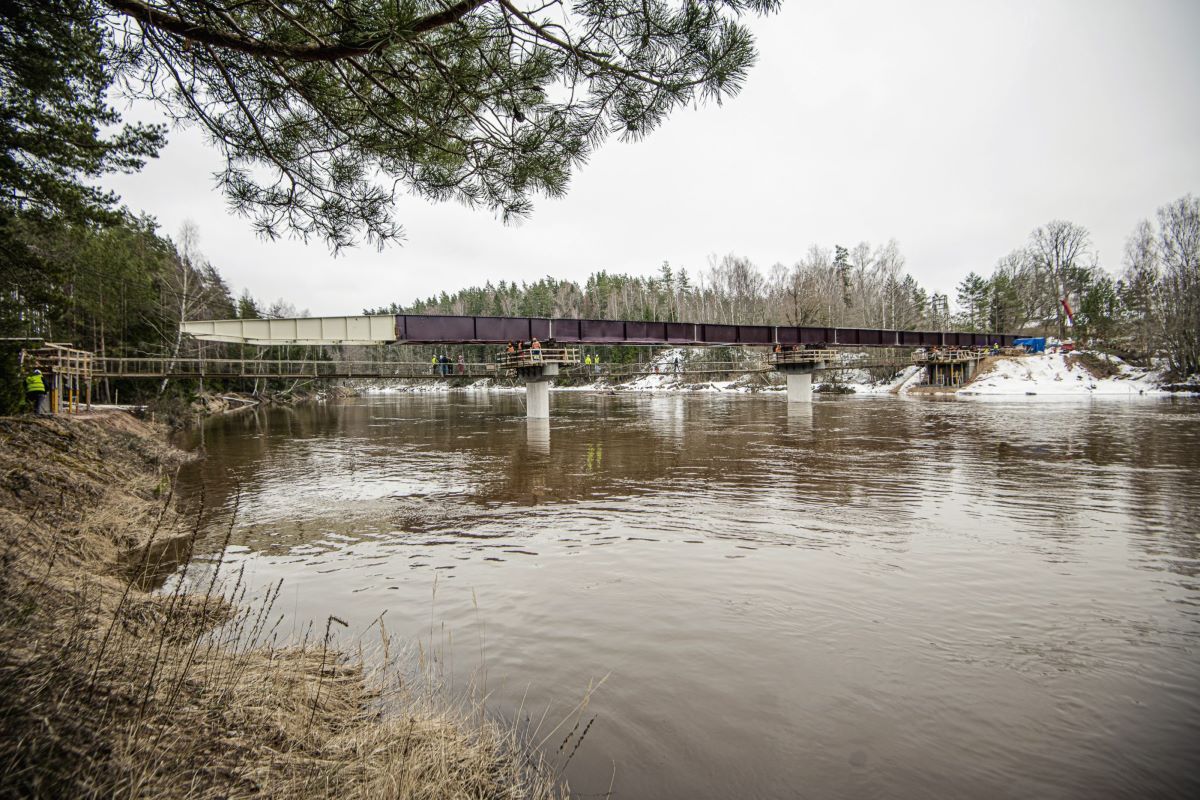Ziemeļvidzemē pārbūvē trīs tiltus pār Gauju
