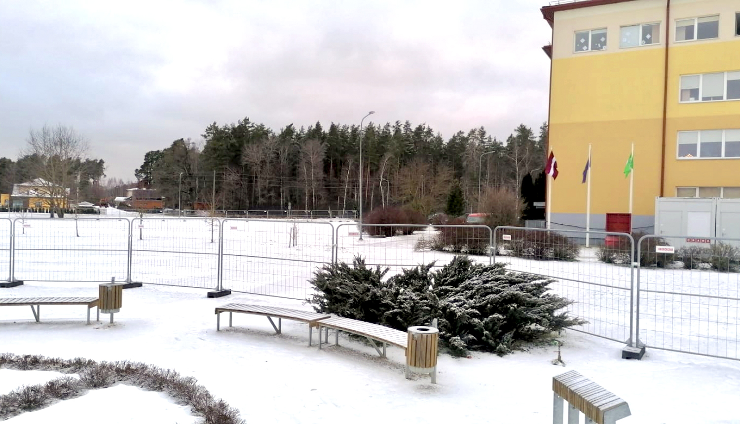 Noslēgts līgums Ulbrokas vidusskolas piebūves būvniecību