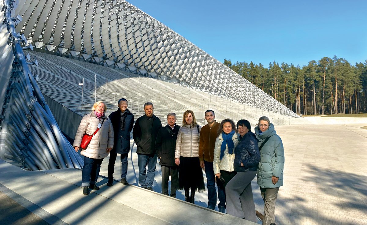 Iepazīst Latvijas pieredzi būvspeciālistu novērtēšanā