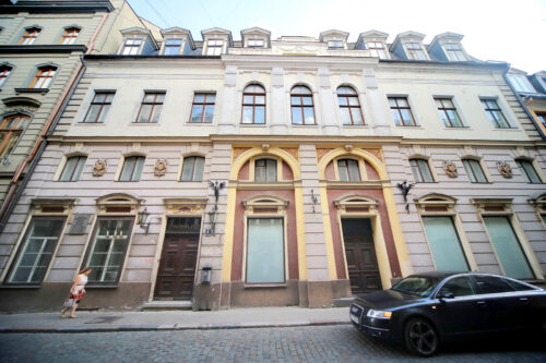 Vāgnera namu nodod atjaunošanai Rīgas Vāgnera biedrībai