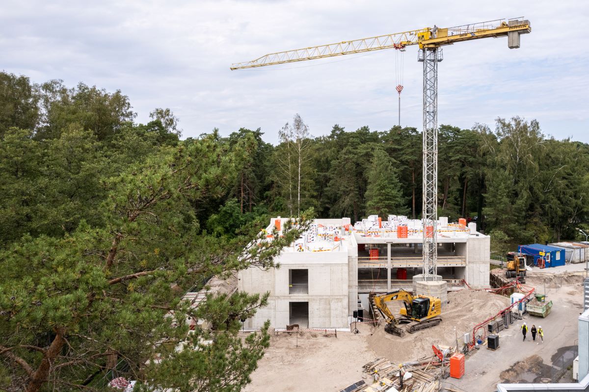 Nosvinēti spāru svētki NRC “Vaivari” topošajā rehabilitācijas klīnikā