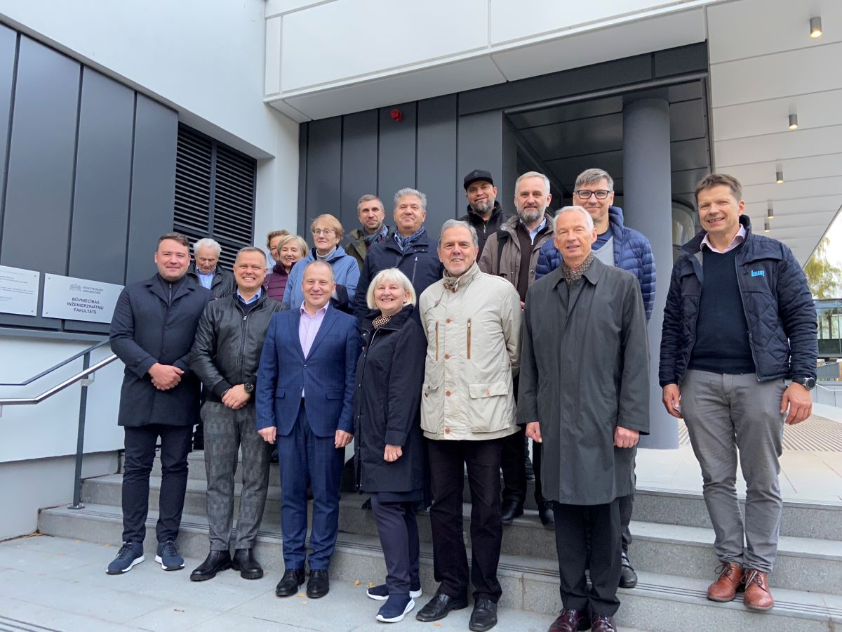 LBS valde spriež par LBS simtgades pasākumiem