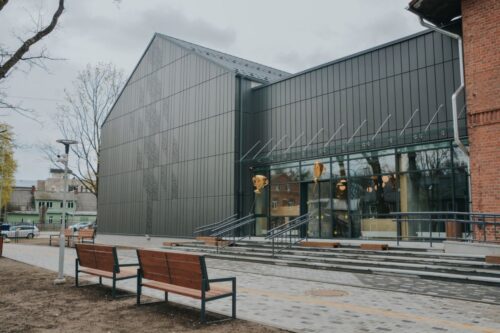 Atklāta Valmieras Gaujas krasta vidusskolas – attīstības centra sporta zāle