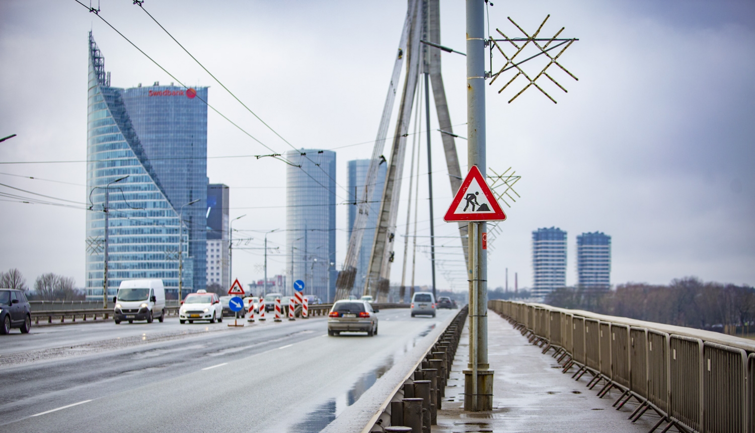 Plāno atjaunot un pārbūvēt vairākus Rīgas tiltus